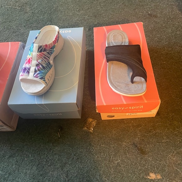 Shoes new size 5$15.00 eaVera Bradley purse and wallet $15.00 each - Picture 9 of 15